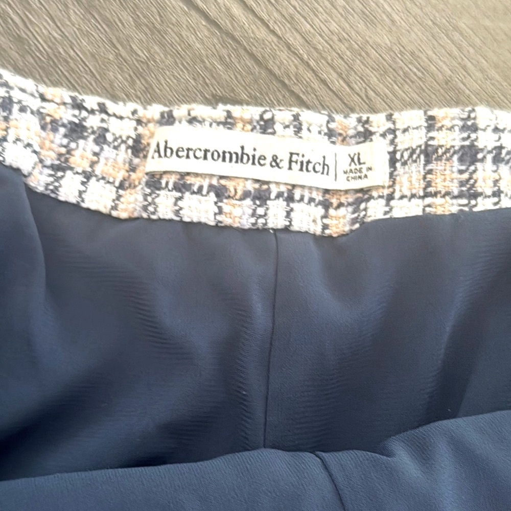 FINAL PRICE *Abercrombie & Fitch White and Blue Checkered Set - Picture 14 of 15